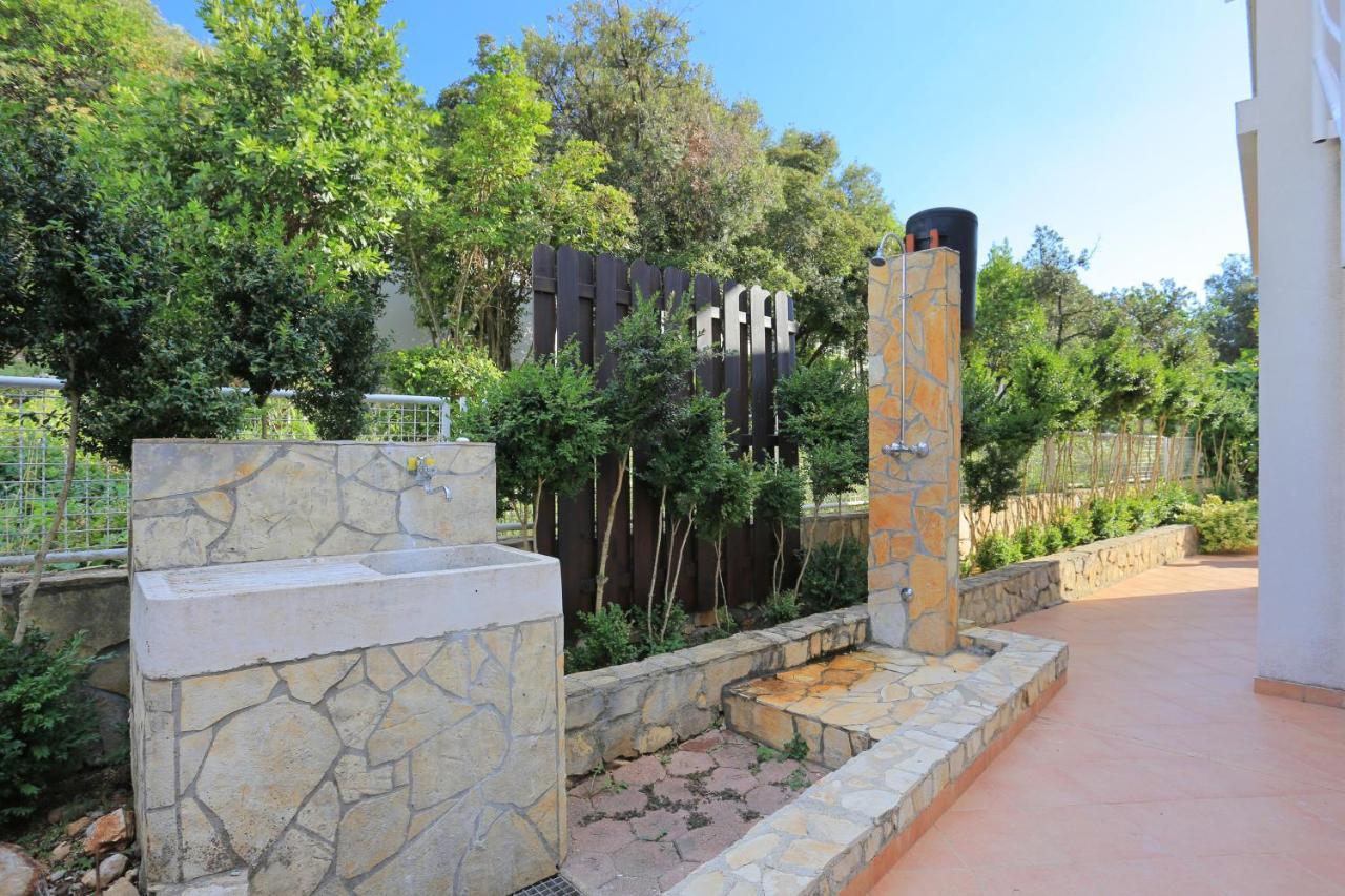 Apartments By The Sea Seget Vranjica, Trogir - 13771 מראה חיצוני תמונה