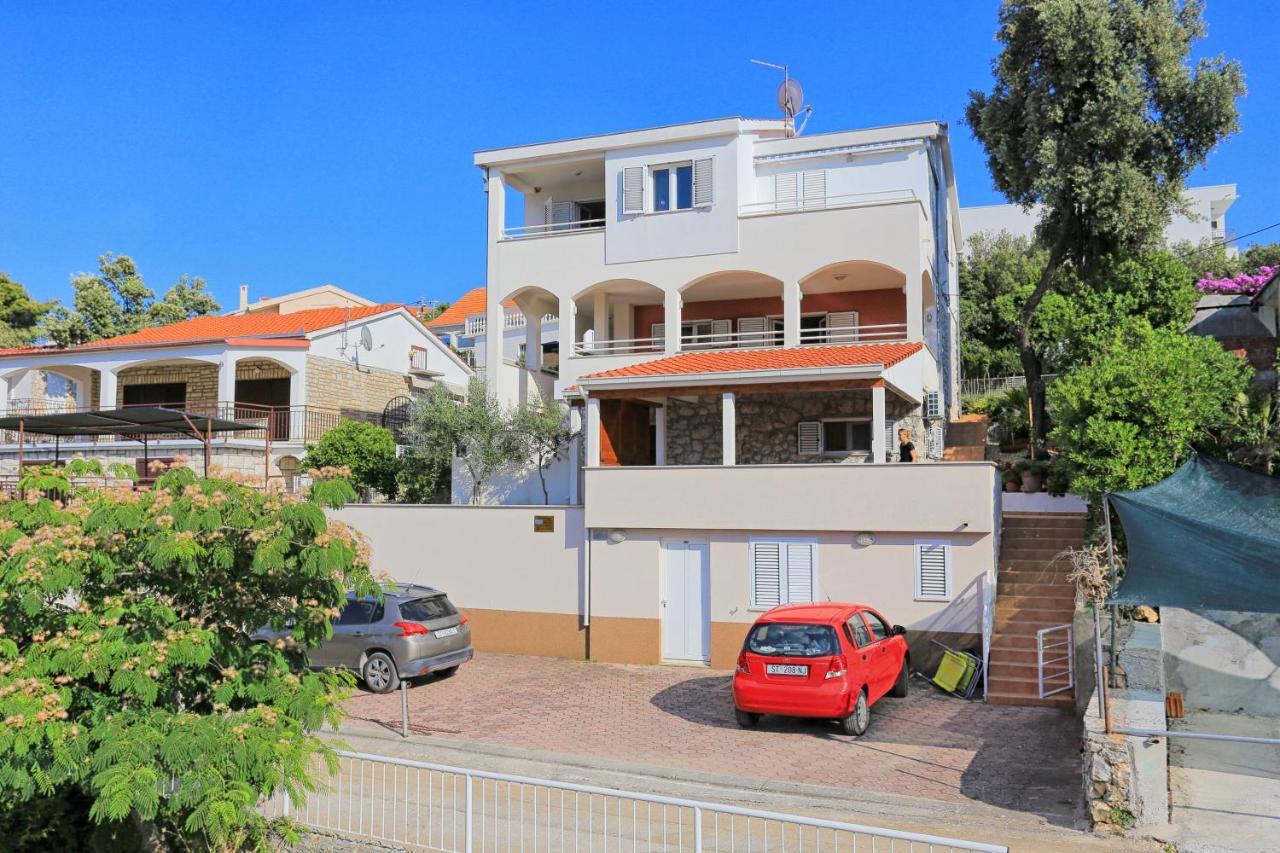 Apartments By The Sea Seget Vranjica, Trogir - 13771 מראה חיצוני תמונה