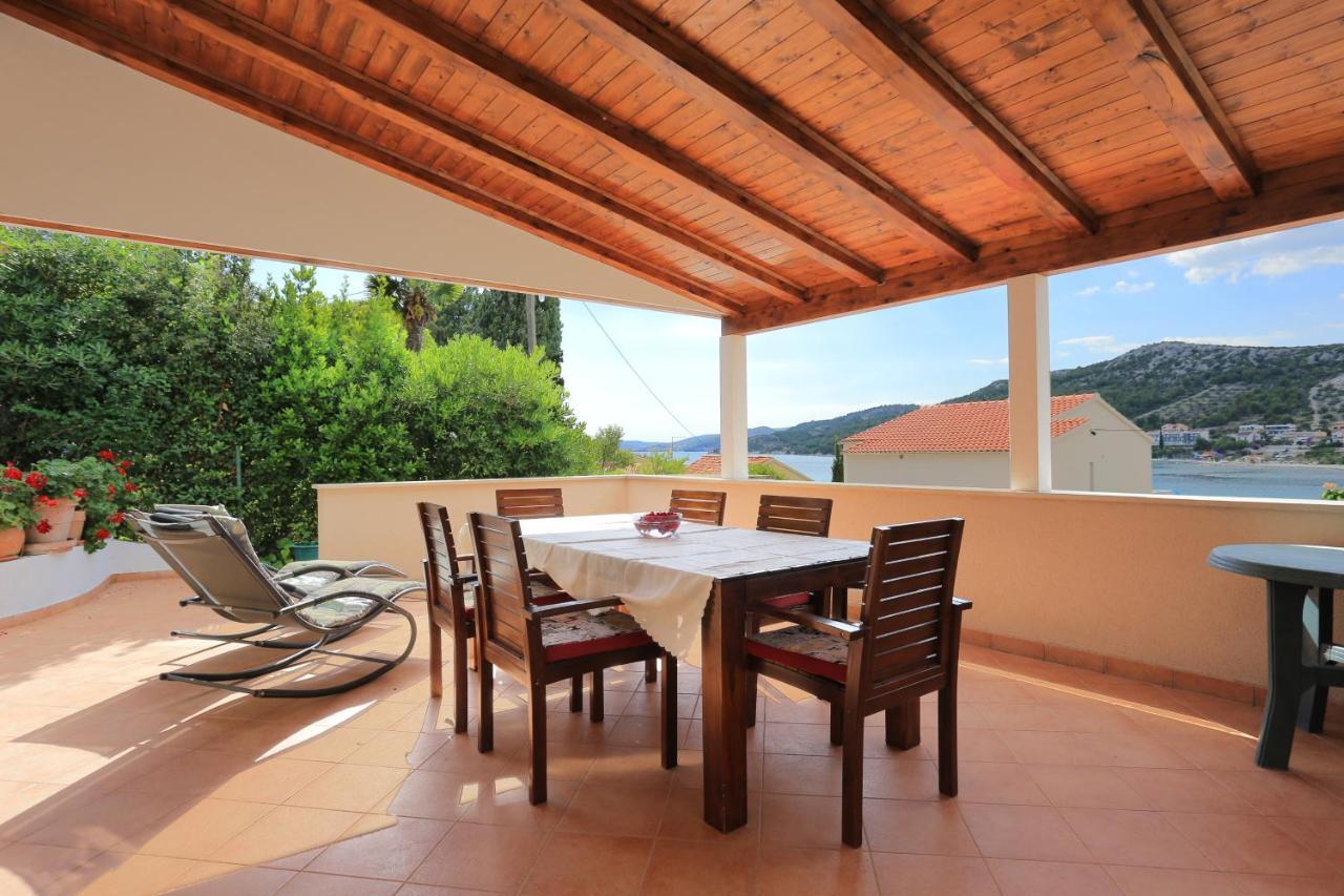 Apartments By The Sea Seget Vranjica, Trogir - 13771 מראה חיצוני תמונה