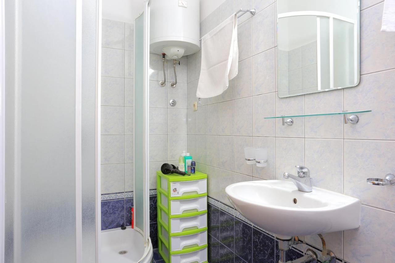 Apartments By The Sea Seget Vranjica, Trogir - 13771 מראה חיצוני תמונה