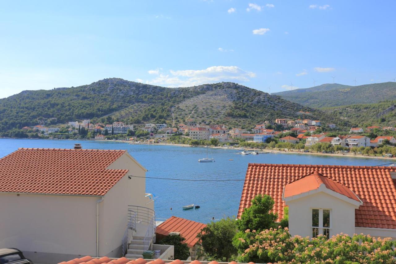 Apartments By The Sea Seget Vranjica, Trogir - 13771 מראה חיצוני תמונה