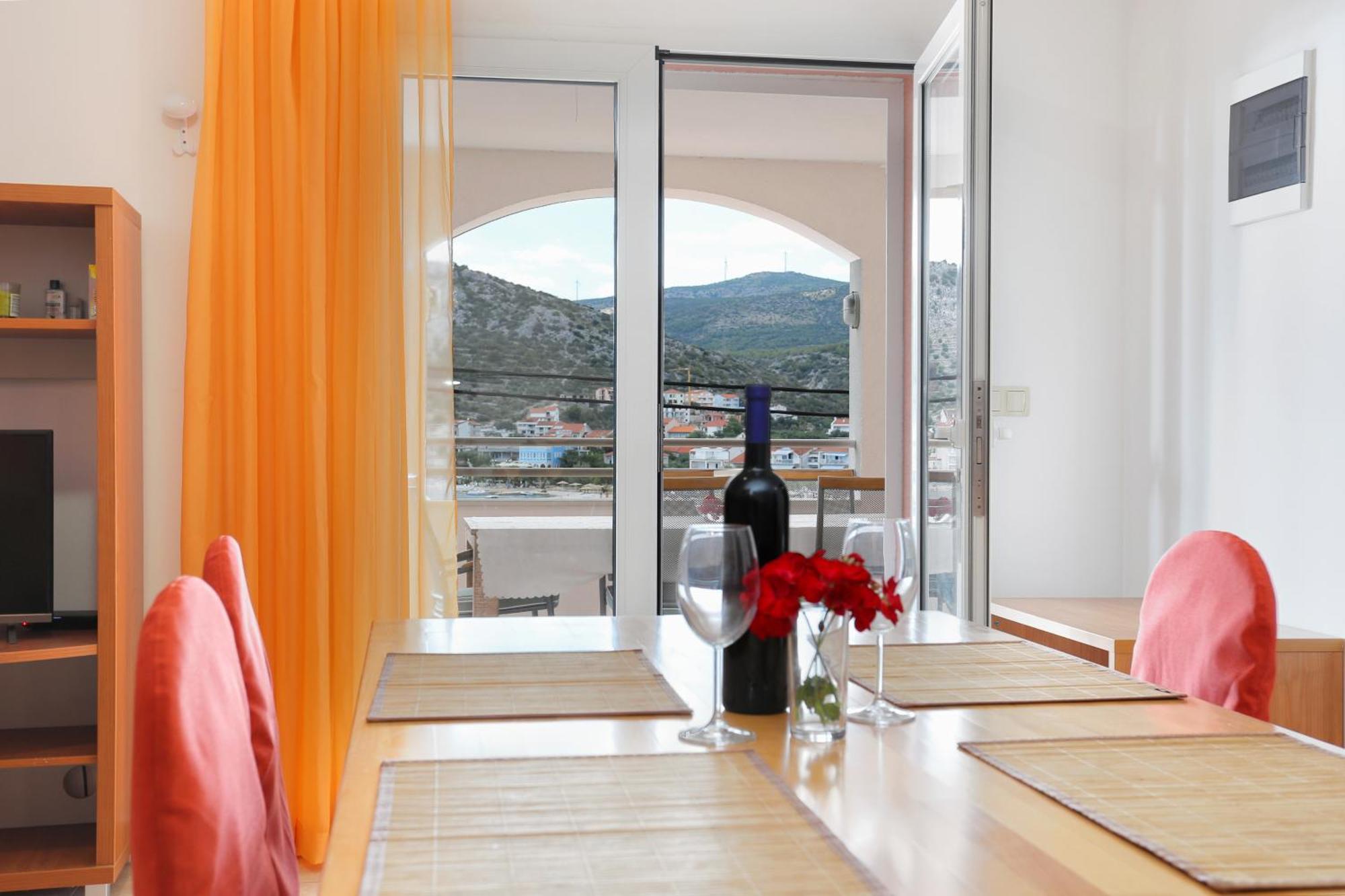 Apartments By The Sea Seget Vranjica, Trogir - 13771 חדר תמונה